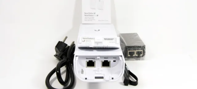 Точка доступа Wi-Fi Ubiquiti NanoStation M5 Wi-Fi/TDMA AP/CPE. 802.11n, 5 ГГц