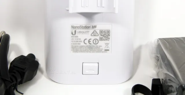 Точка доступа Wi-Fi Ubiquiti NanoStation M5 Wi-Fi/TDMA AP/CPE. 802.11n, 5 ГГц