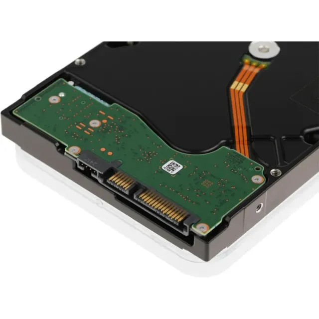 Жесткий диск Seagate IronWolf 12TB 3.5" 7200RPM 256MB SATA NAS ST12000VN0008