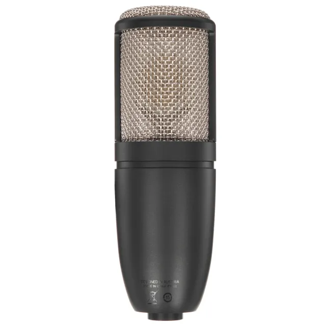 Микрофон AKG P220